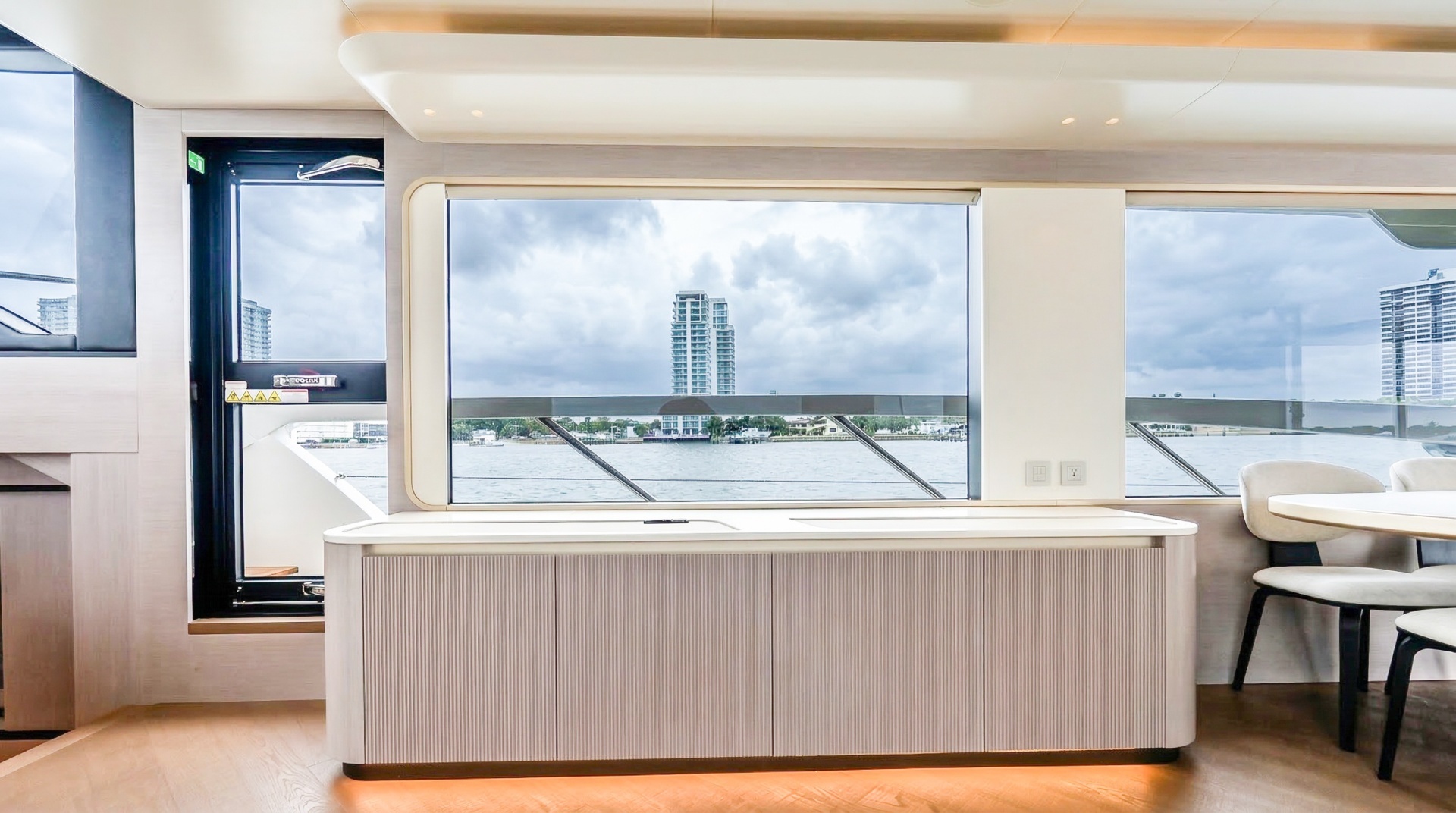 Absolute Navetta 70-2027-IN STOCK Staten Island-New York-United States 6006435