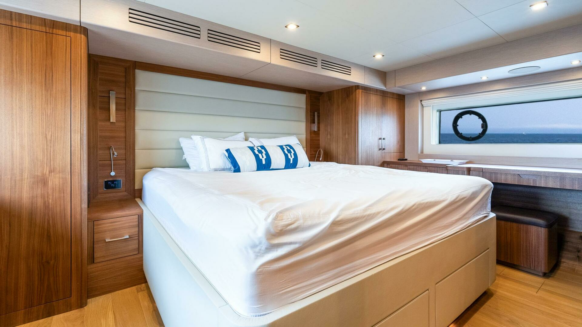 Sirena 58 Fly-2023 -Staten Island-New York-United States 4501500