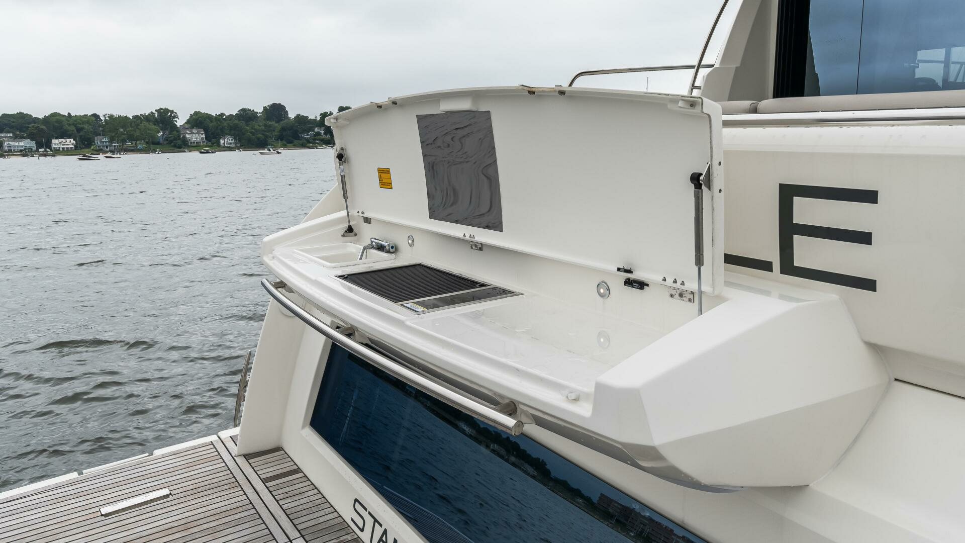 Prestige 520S-2021 -Staten Island-New York-United States 4546450