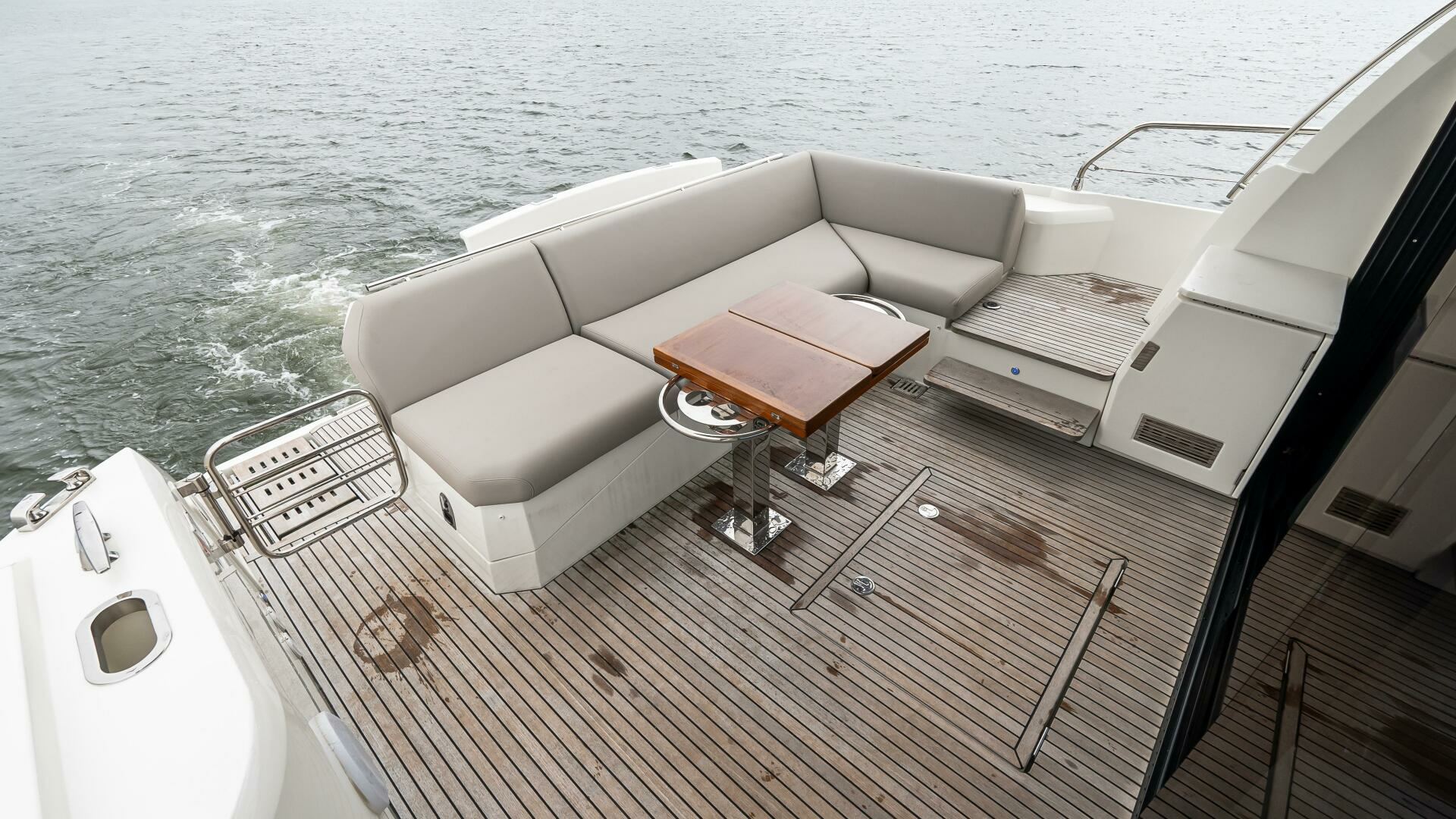 Prestige 520S-2021 -Staten Island-New York-United States 4546453