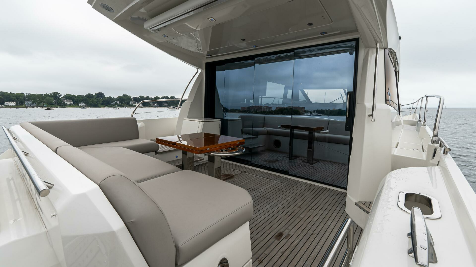 Prestige 520S-2021 -Staten Island-New York-United States 4546444