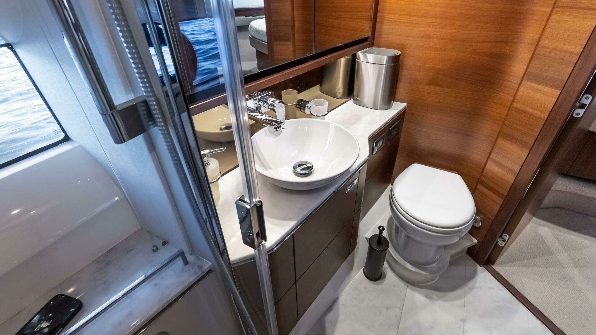 Princess F55-2019-UNO Newport-Rhode Island-United States 4732070