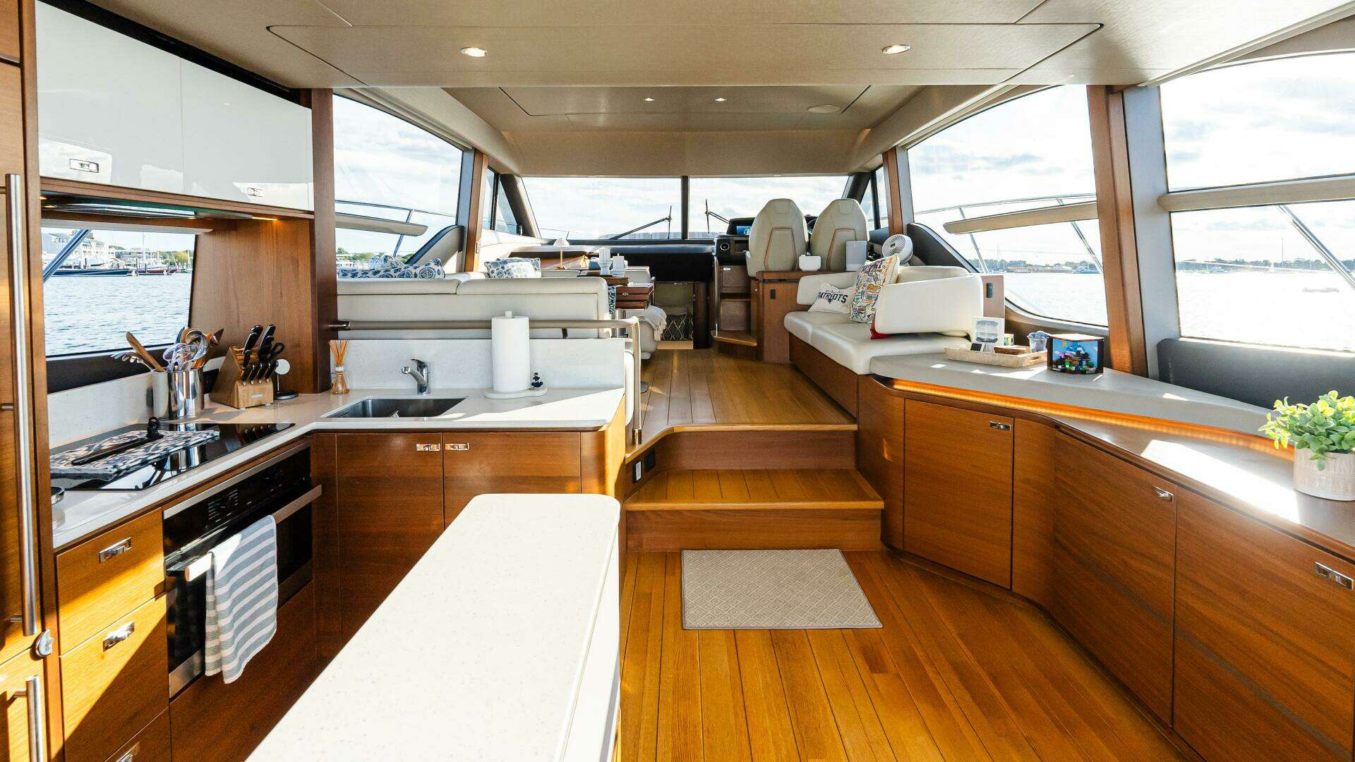 Princess F55-2019-UNO Newport-Rhode Island-United States 4732052