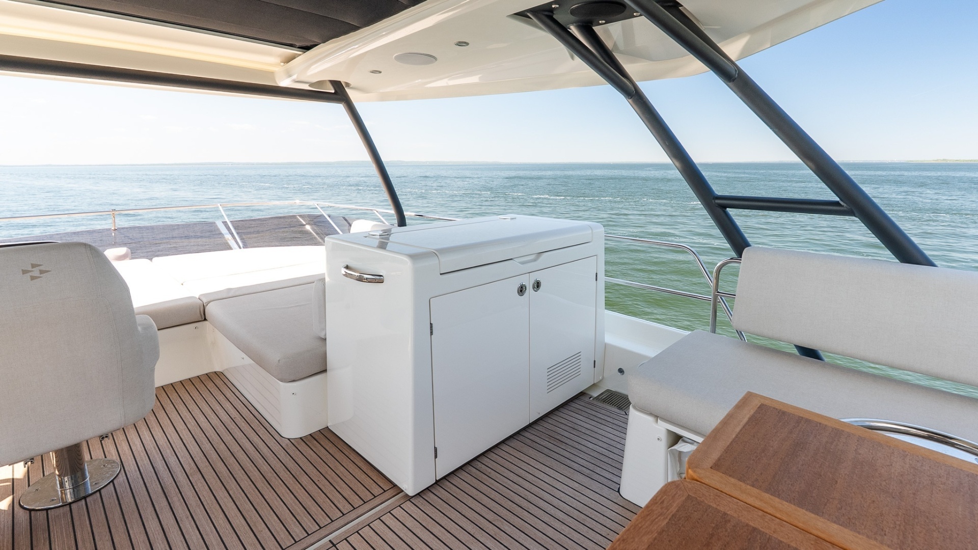 Prestige F5.7-2026-IN STOCK Newport-Rhode Island-United States 6124061