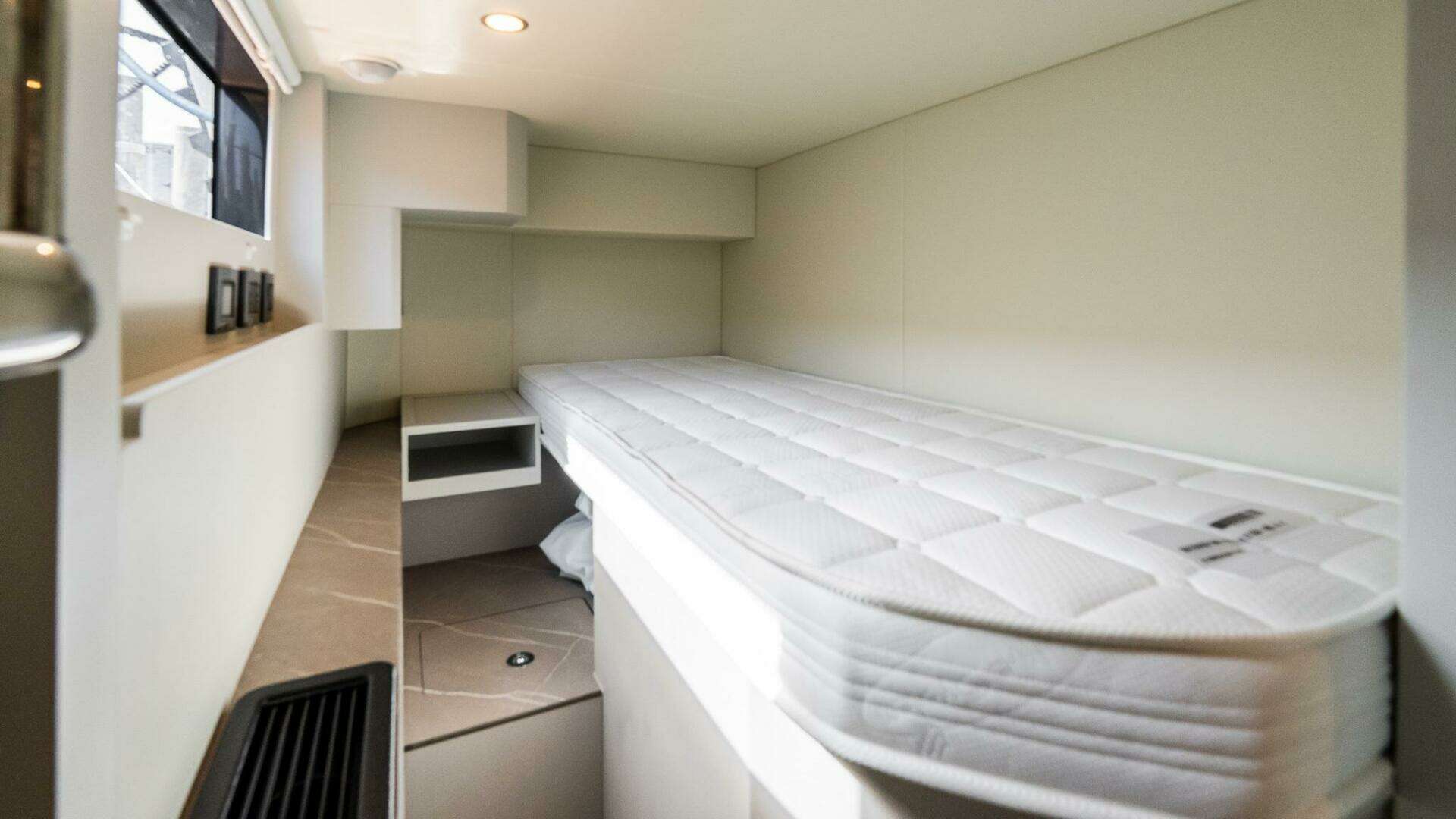 Absolute Navetta 53-2026-IN STOCK AVAILABLE NOW Staten Island-New York-United States 5618839