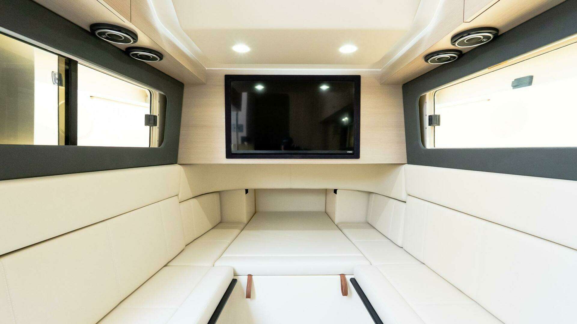 Scout 425 LXF-2025 -Staten Island-New York-United States 5155234