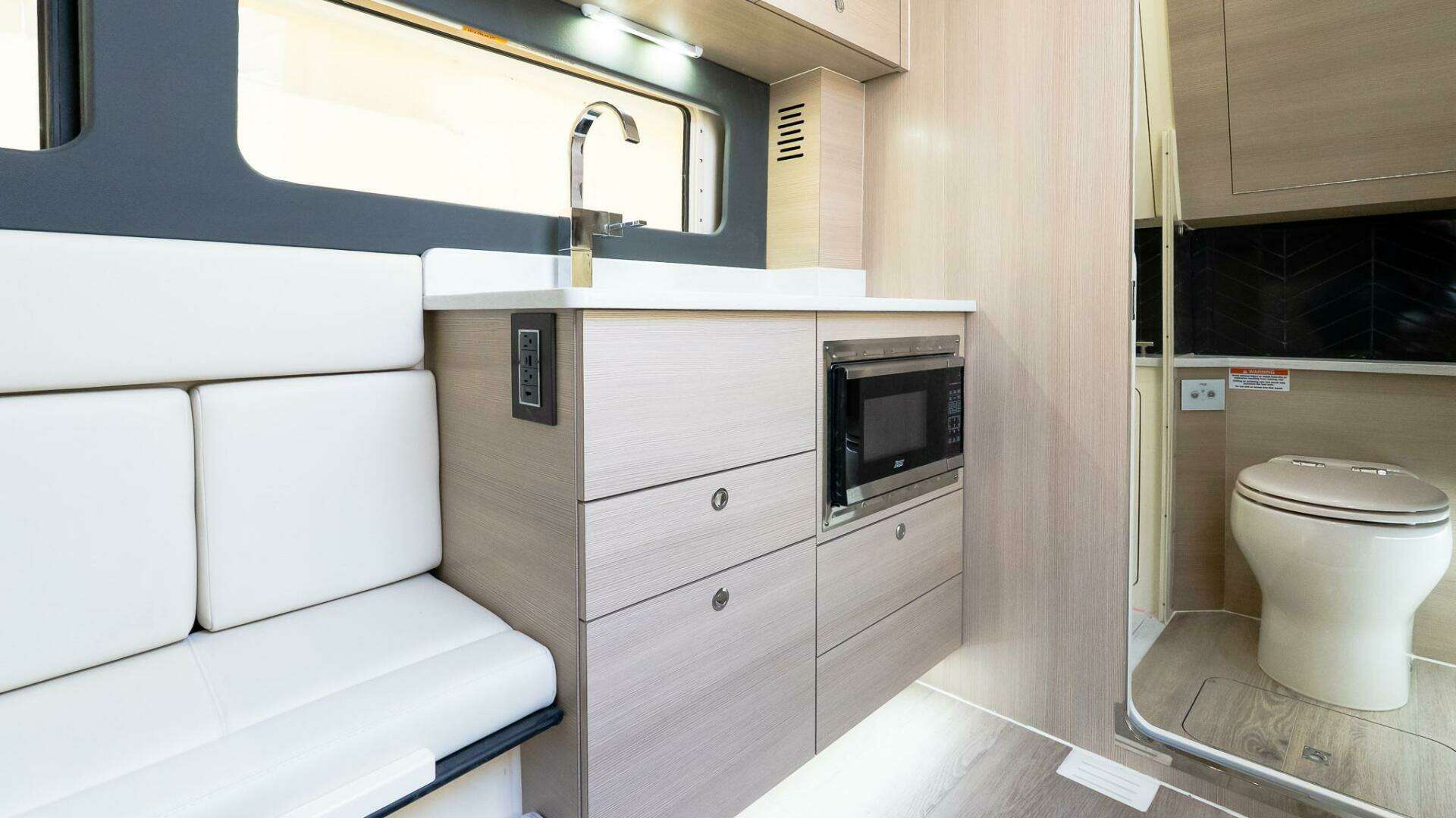 Scout 425 LXF-2025 -Staten Island-New York-United States 5155231