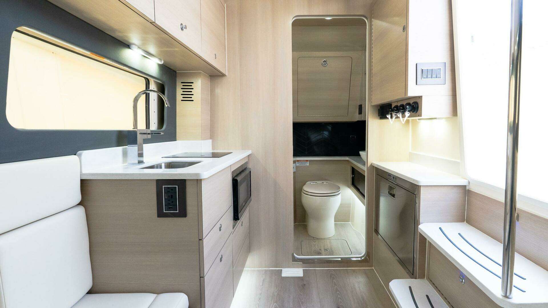 Scout 425 LXF-2025 -Staten Island-New York-United States 5155230