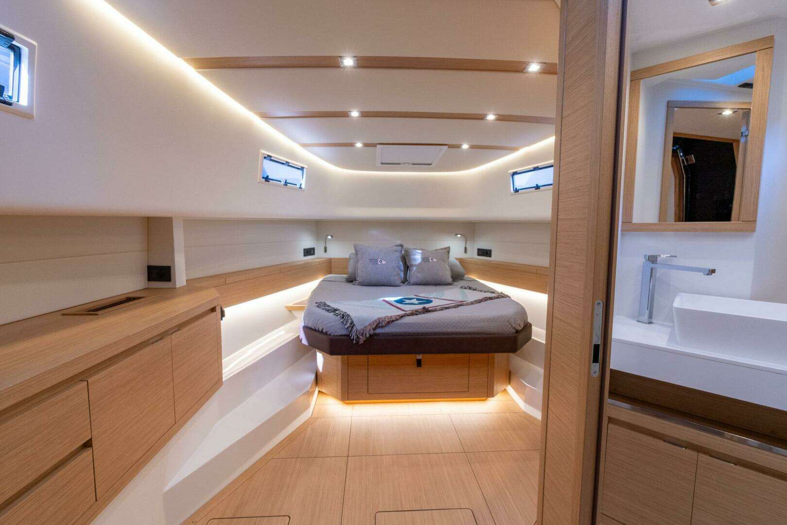 Pardo Yachts 43 Walkaround-2025-AVAILABLE NOW Naples-Florida-United States 5358020