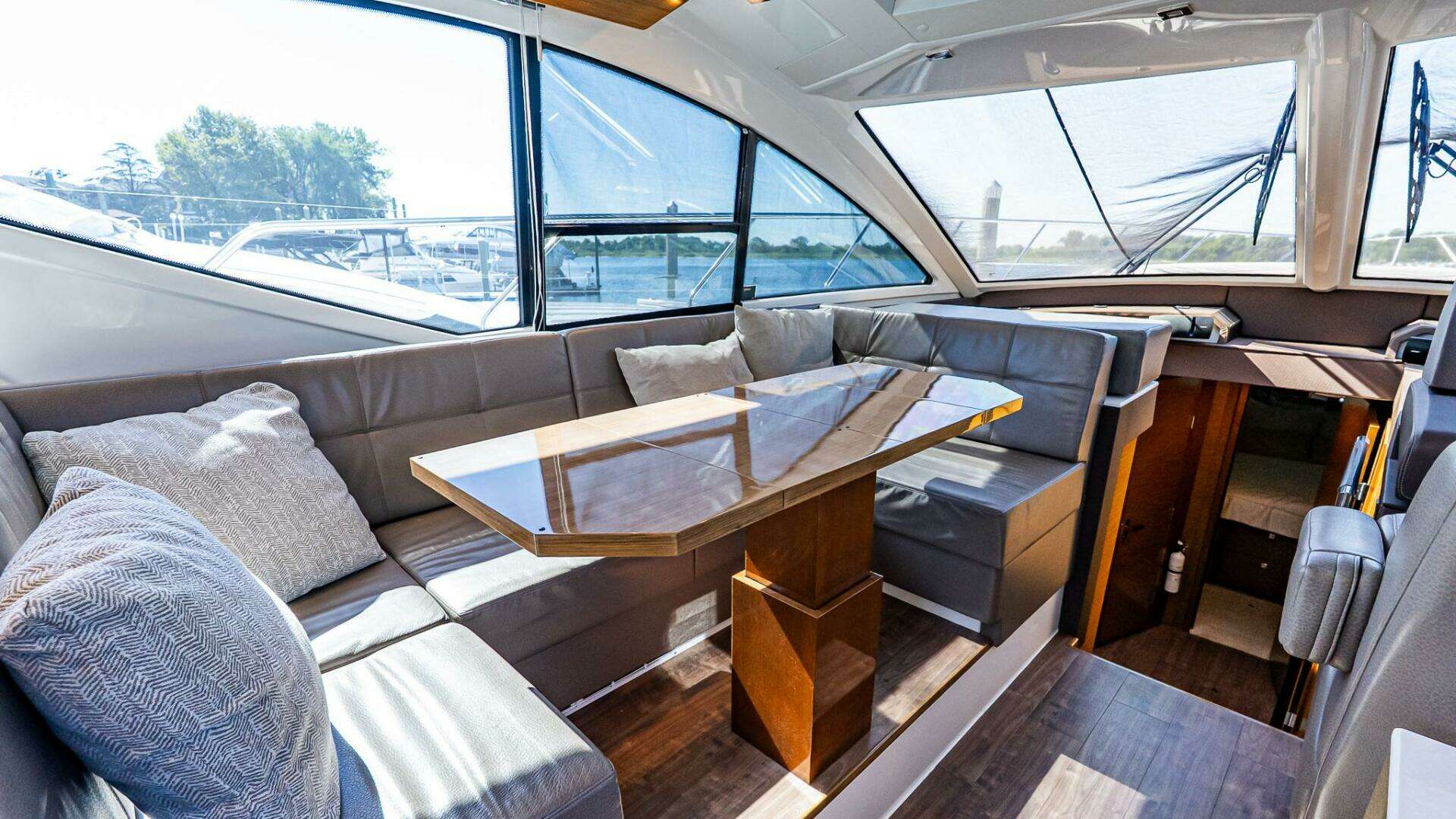 Cruisers Yachts 54 Cantius-2019-My Way Fort Lauderdale-Florida-United States 5594859