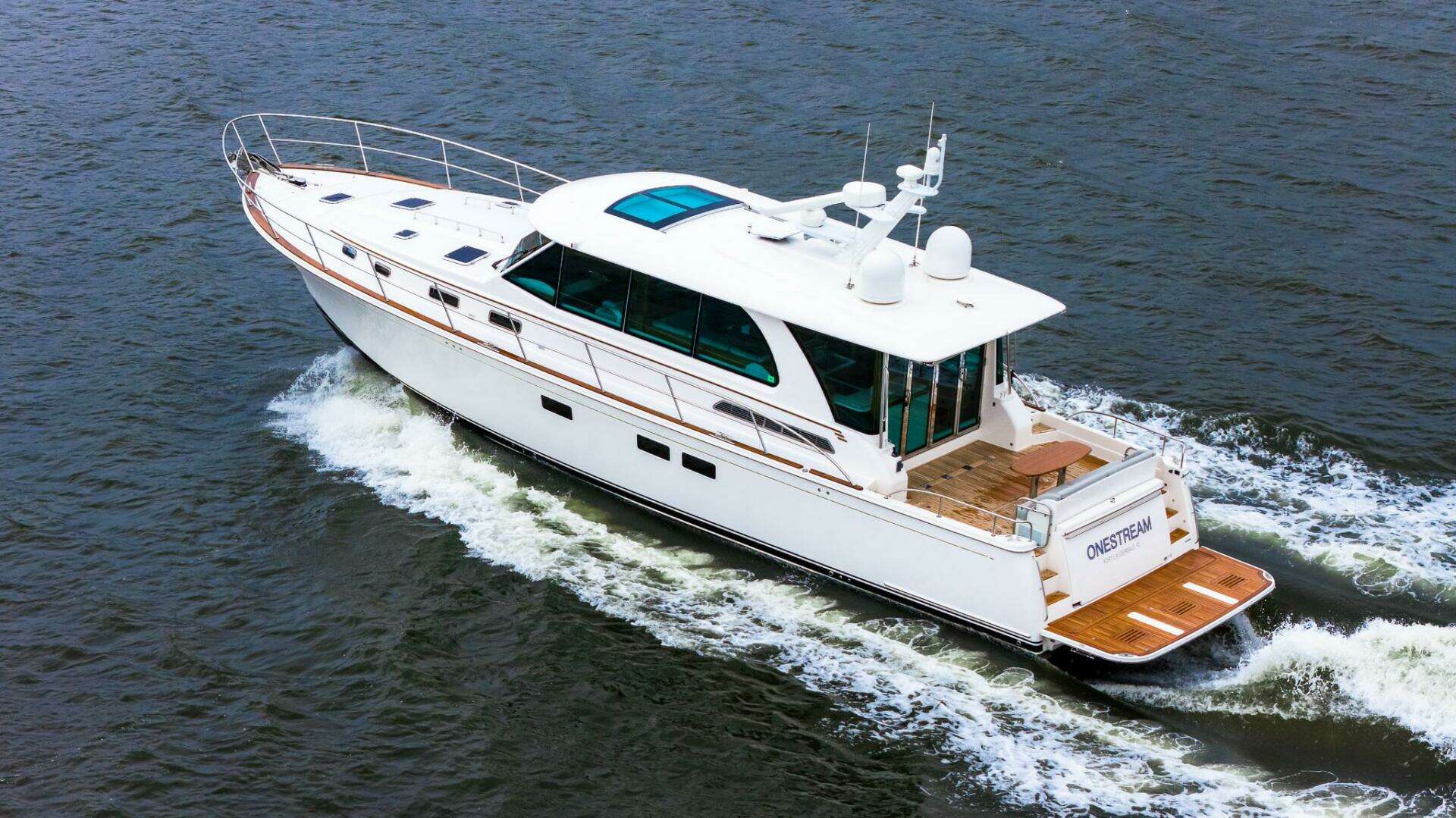 Sabre 58 Salon Express-2024 -Staten Island-New York-United States 5664330