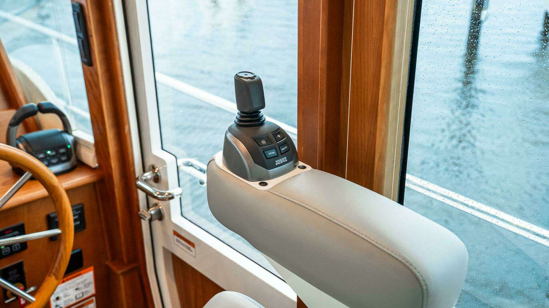 Sabre 58 Salon Express-2024 -Staten Island-New York-United States 5664298