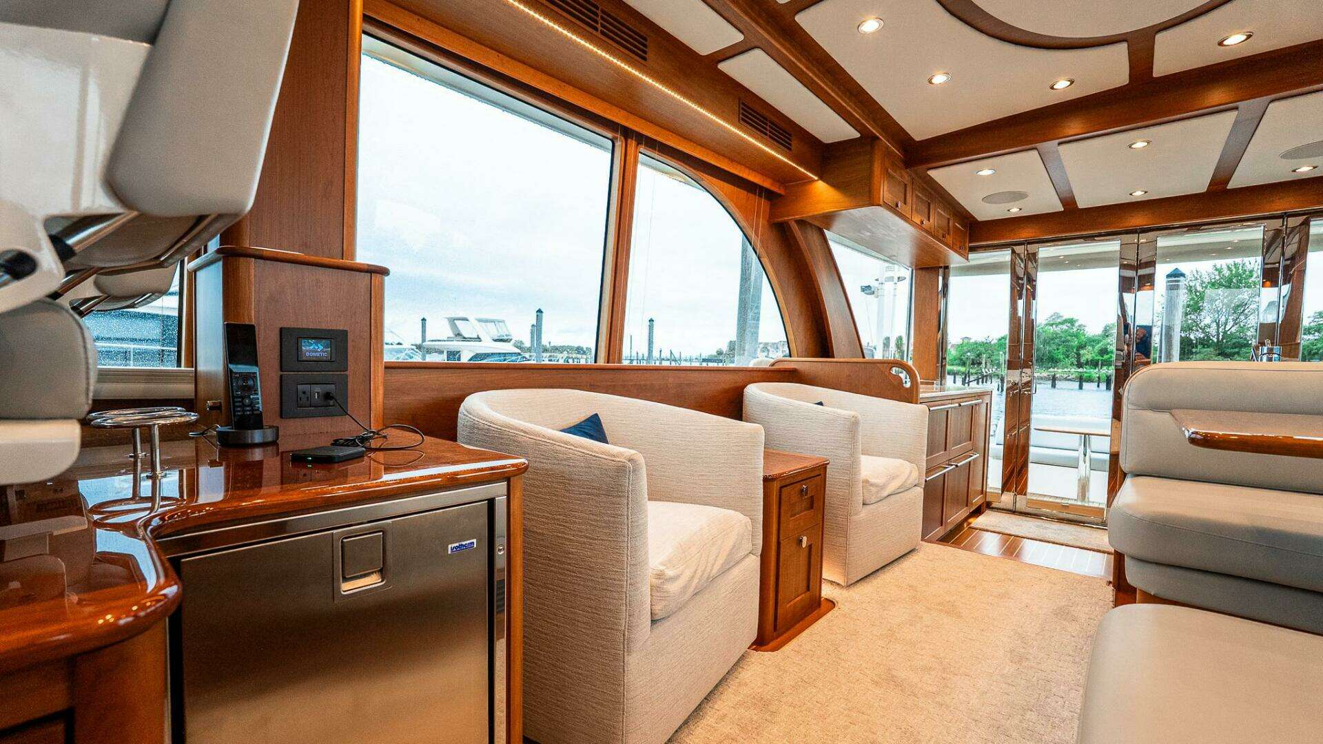 Sabre 58 Salon Express-2024 -Staten Island-New York-United States 5664301