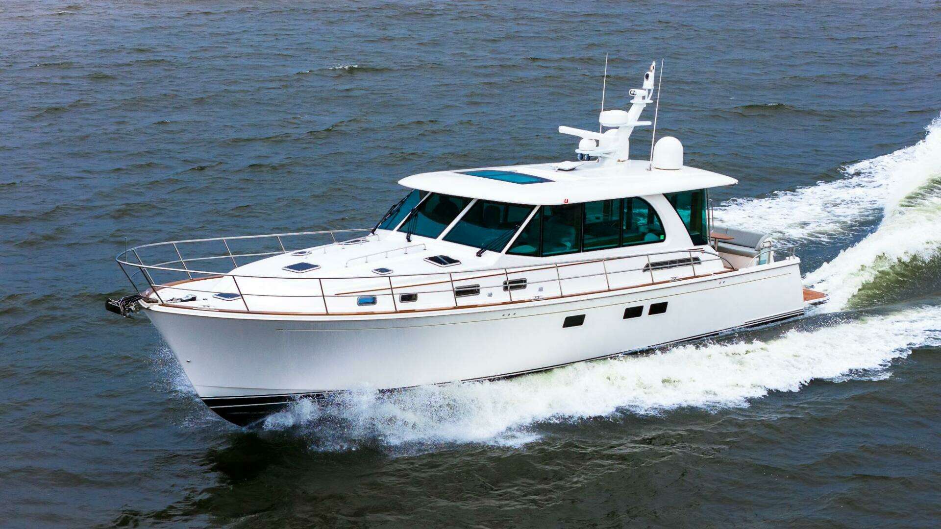 Sabre 58 Salon Express-2024 -Staten Island-New York-United States 5664329