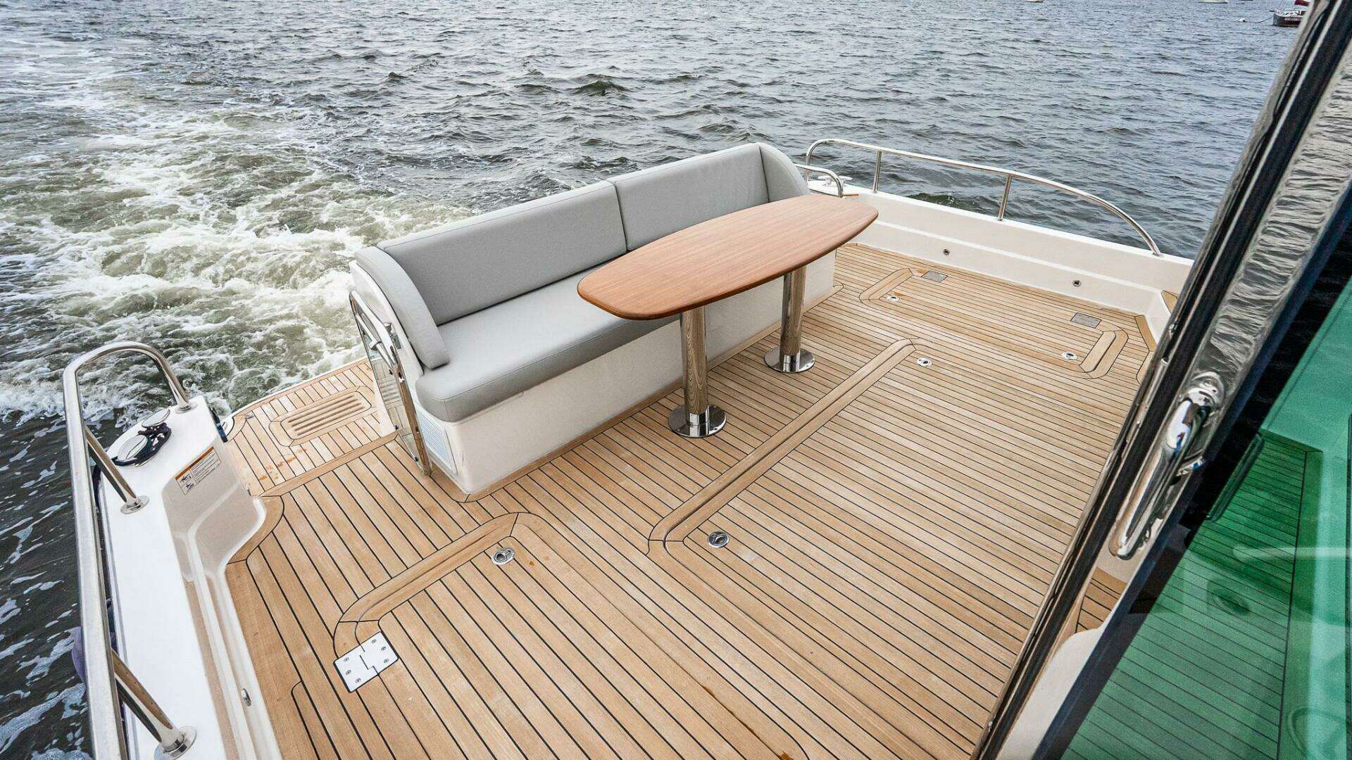 Sabre 58 Salon Express-2024 -Staten Island-New York-United States 5664273