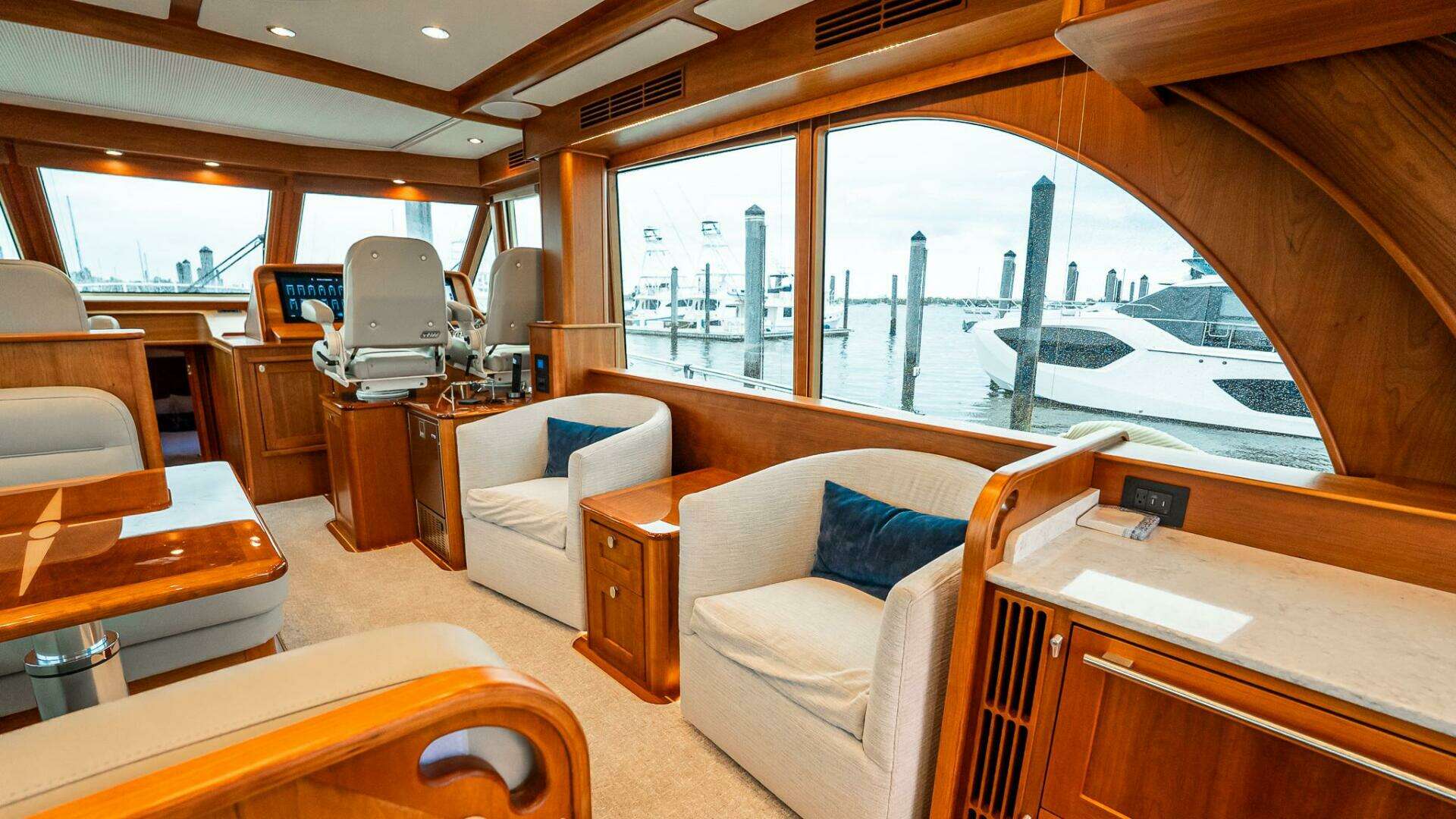 Sabre 58 Salon Express-2024 -Staten Island-New York-United States 5664292