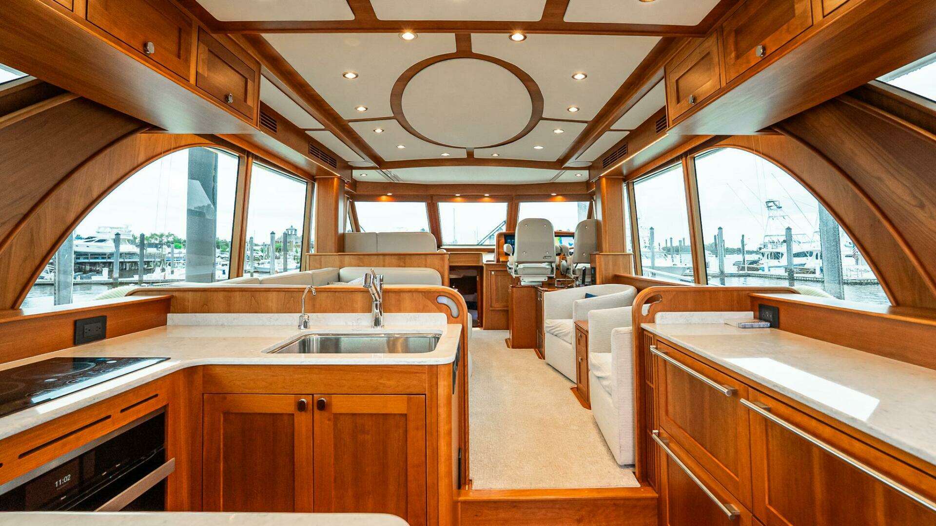 Sabre 58 Salon Express-2024 -Staten Island-New York-United States 5664288