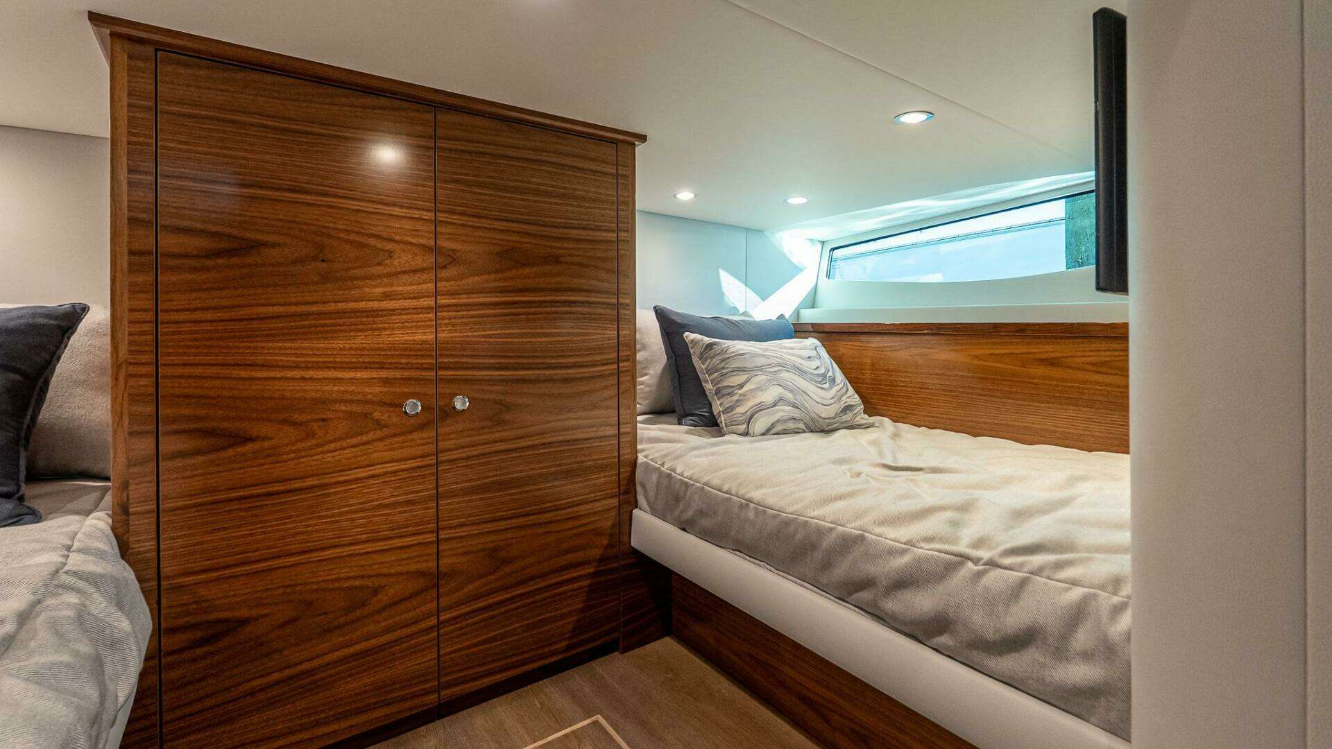 Valhalla Boatworks V-55 Sport Yacht-2026-ON ORDER Staten Island-New York-United States 5678000