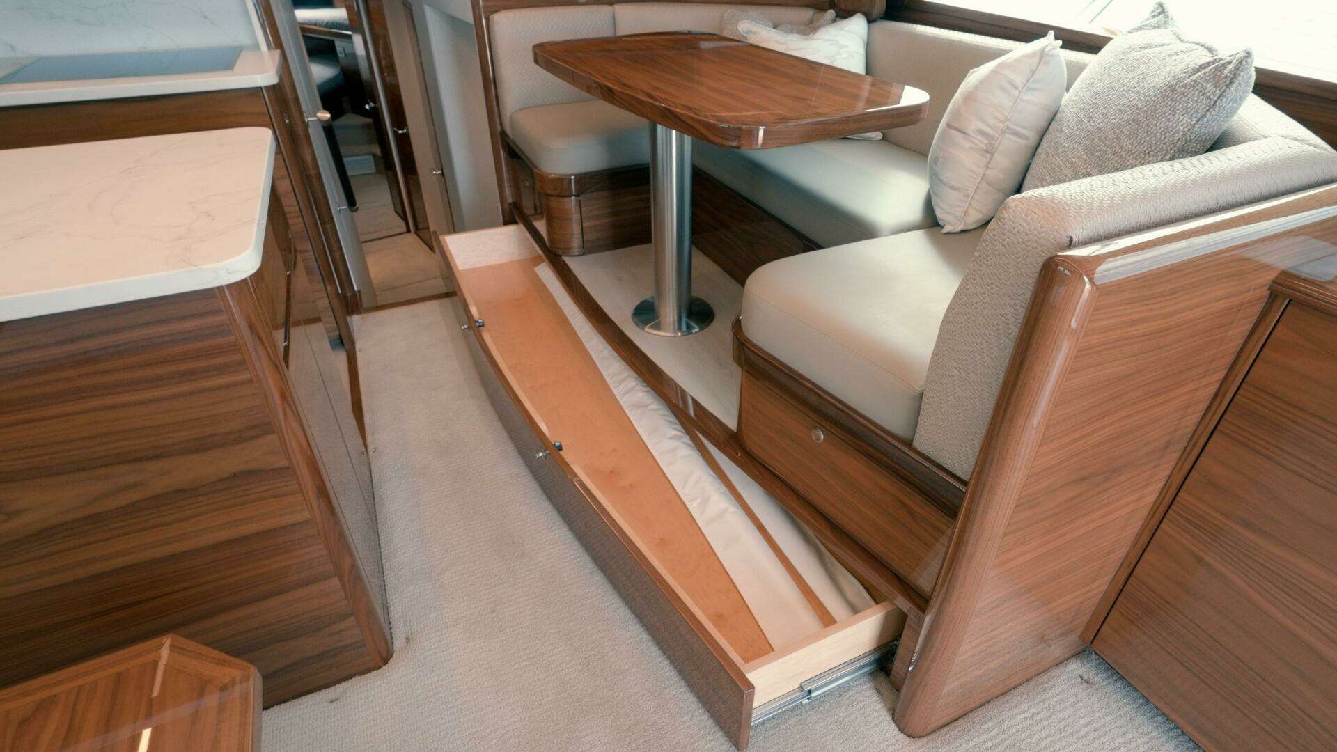 Viking 50C-2027-NEW BUILD New Gretna-New Jersey-United States 5916004