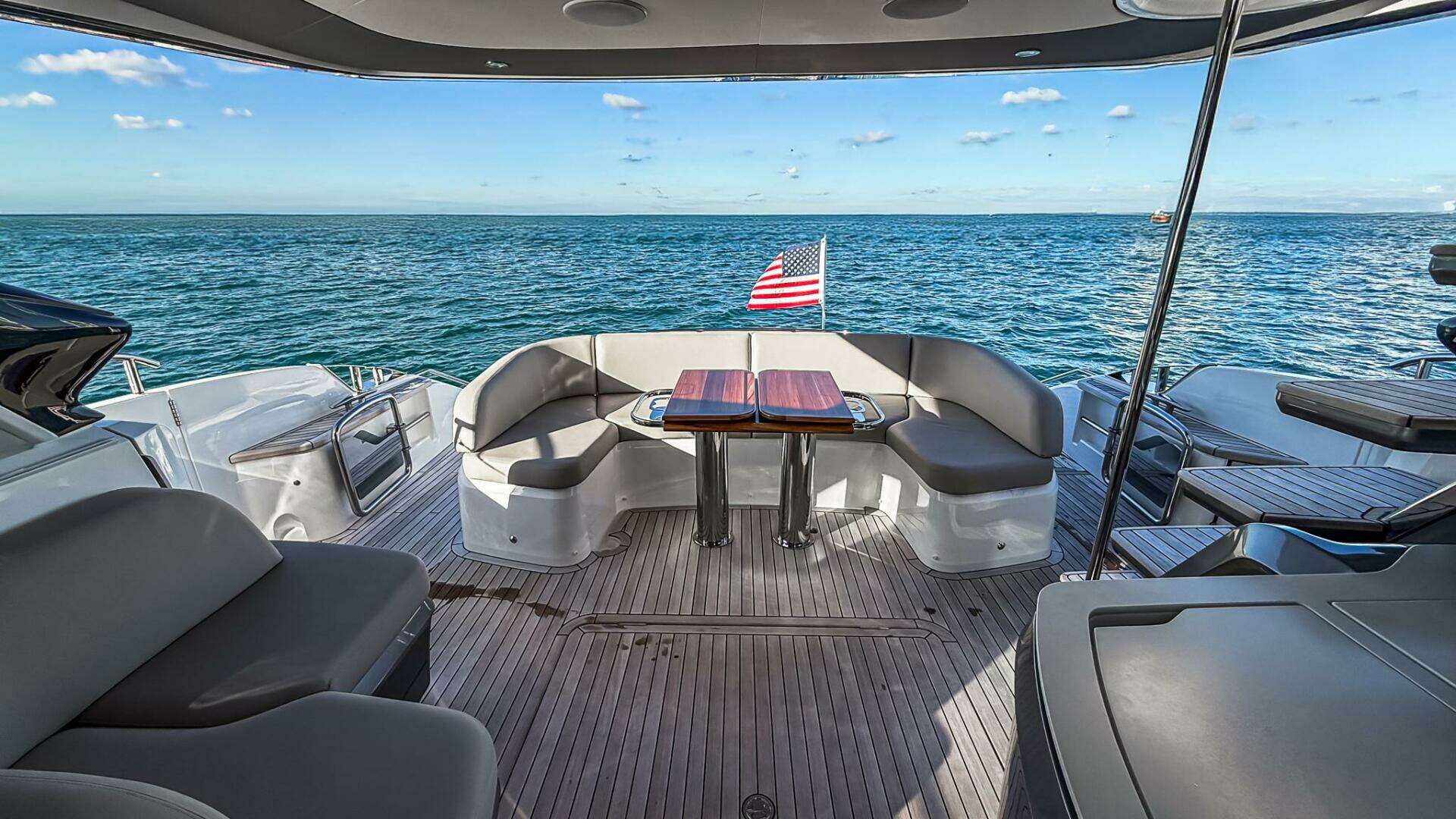 Princess S65 Sportbridge-2026 -Miami-Florida-United States 5928465
