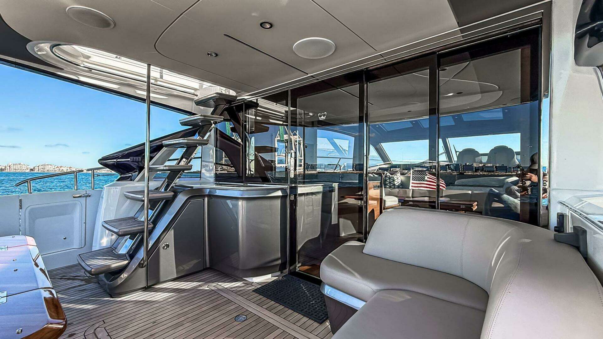 Princess S65 Sportbridge-2026 -Miami-Florida-United States 5928475