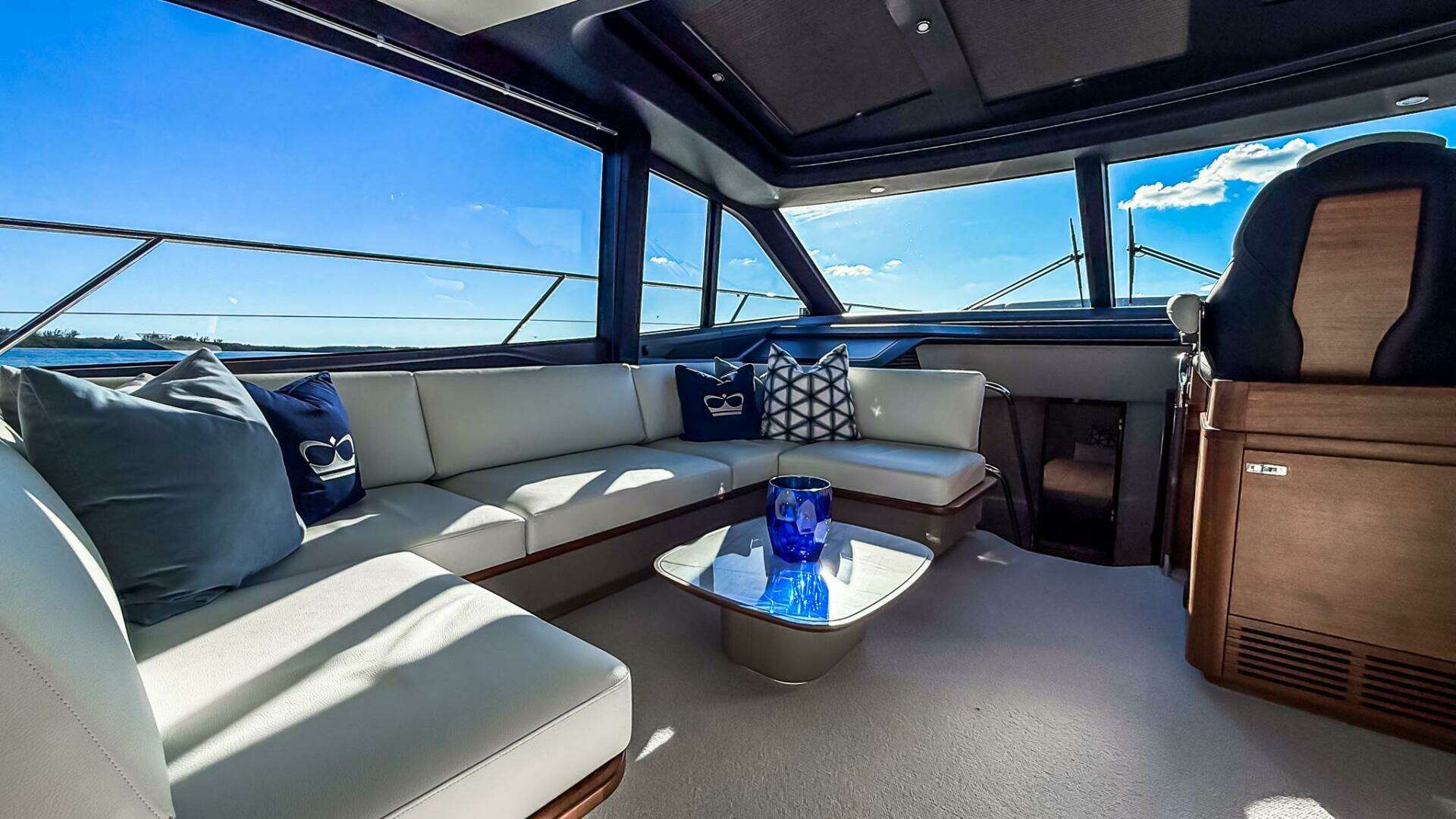 Princess S65 Sportbridge-2026 -Miami-Florida-United States 5928443
