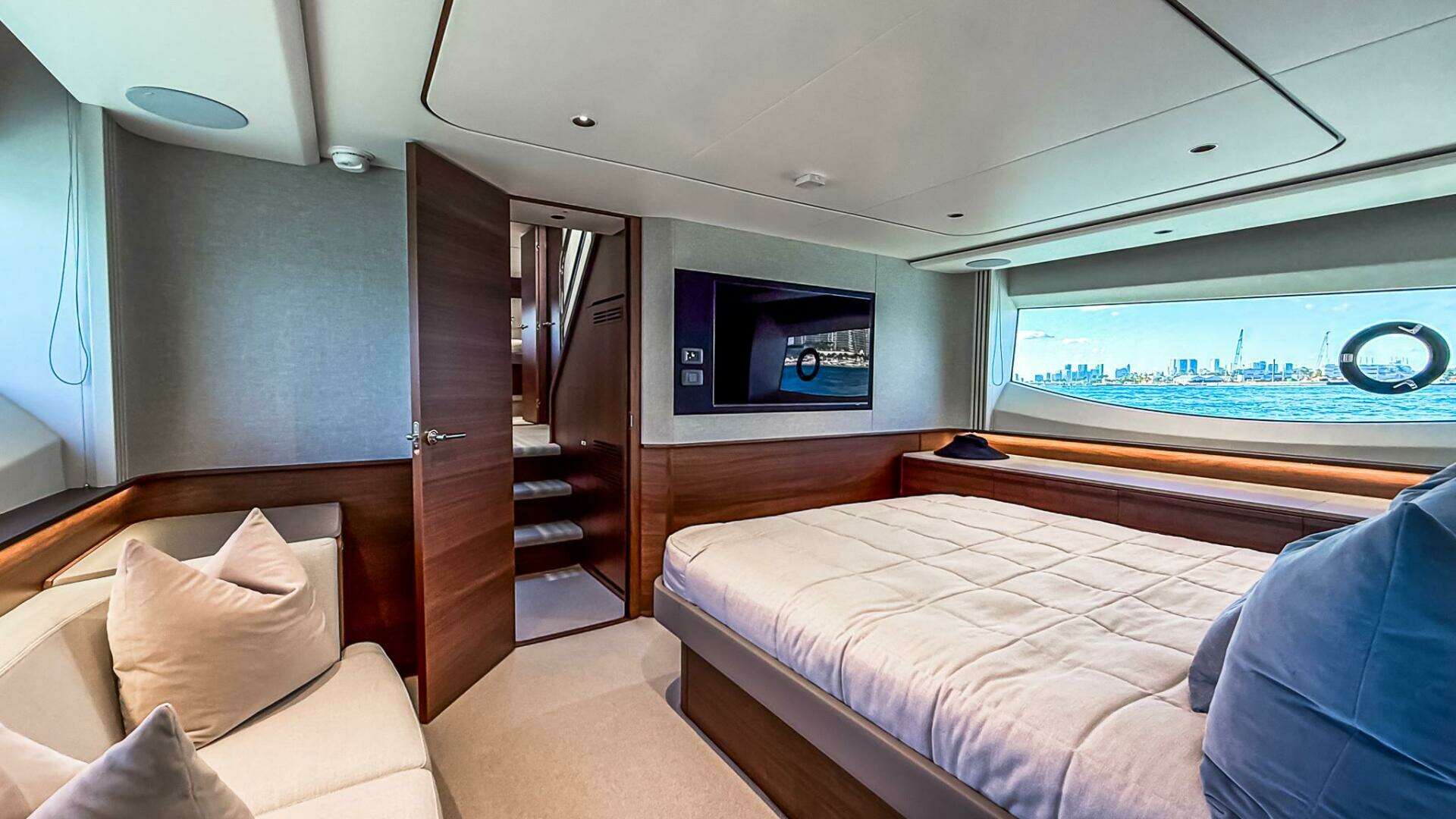 Princess S65 Sportbridge-2026 -Miami-Florida-United States 5928435