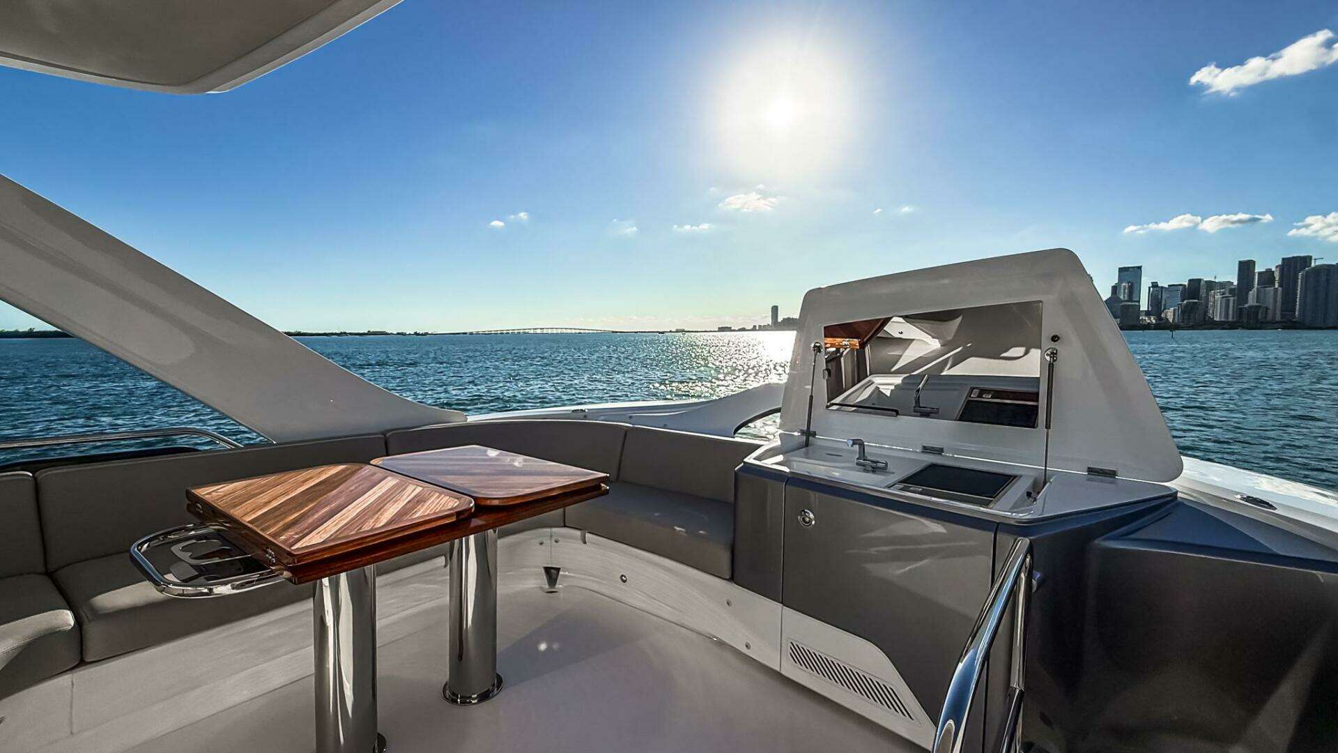 Princess S65 Sportbridge-2026 -Miami-Florida-United States 5928479