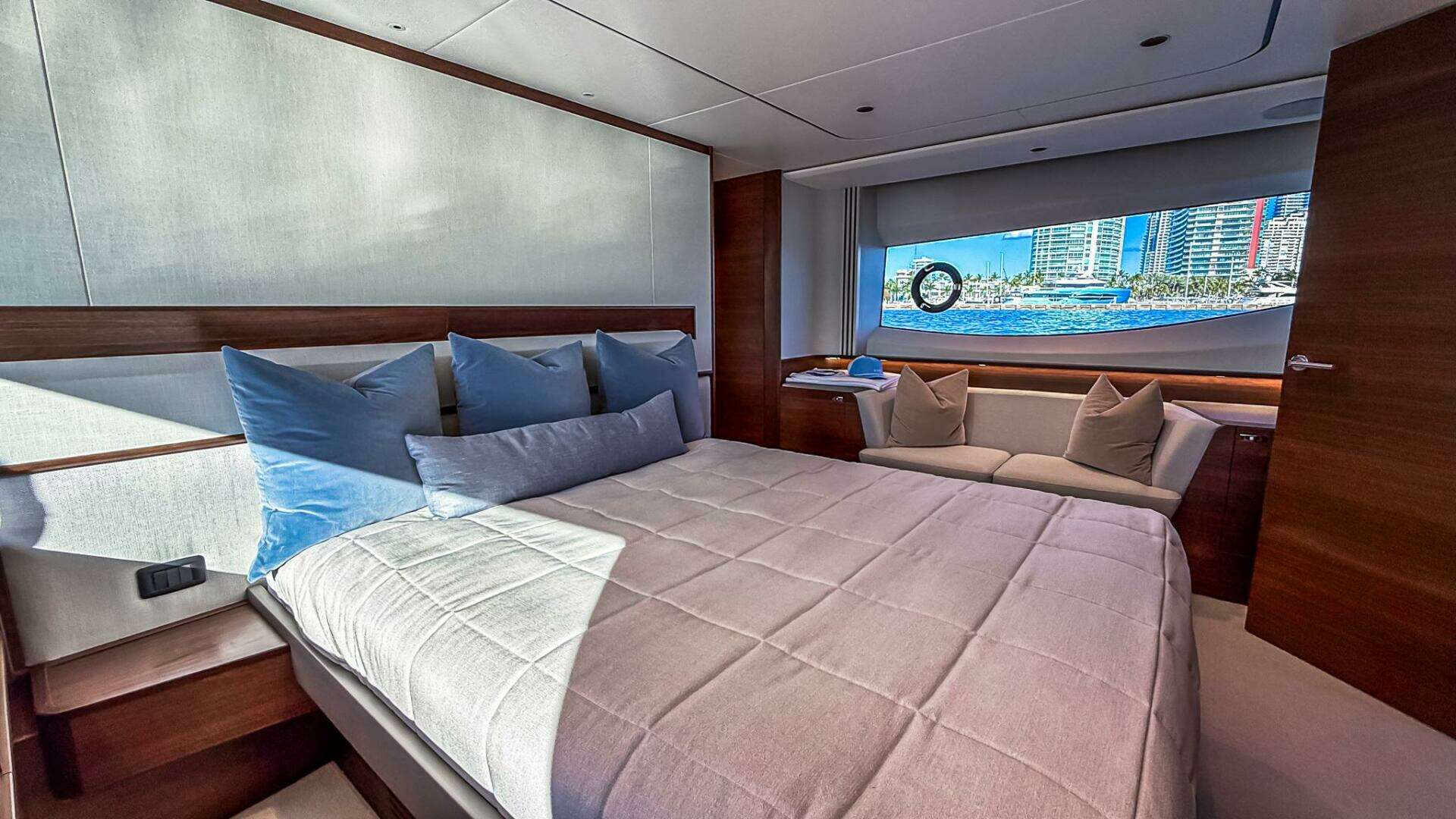 Princess S65 Sportbridge-2026 -Miami-Florida-United States 5928430