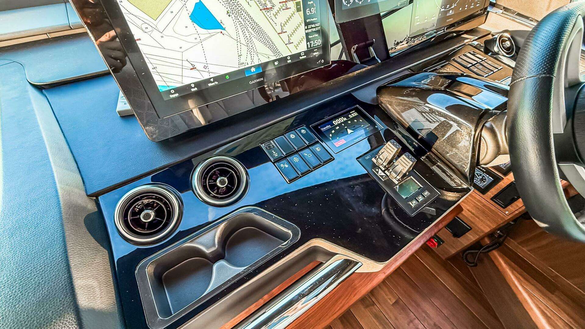Princess S65 Sportbridge-2026 -Miami-Florida-United States 5928508