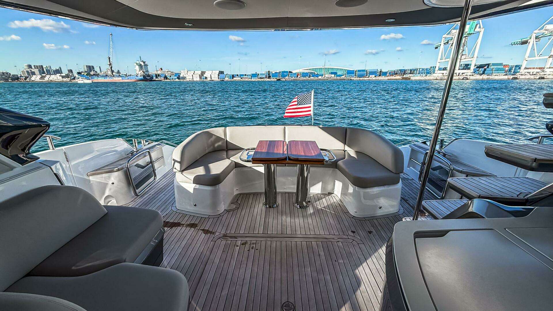 Princess S65 Sportbridge-2026 -Miami-Florida-United States 5928466