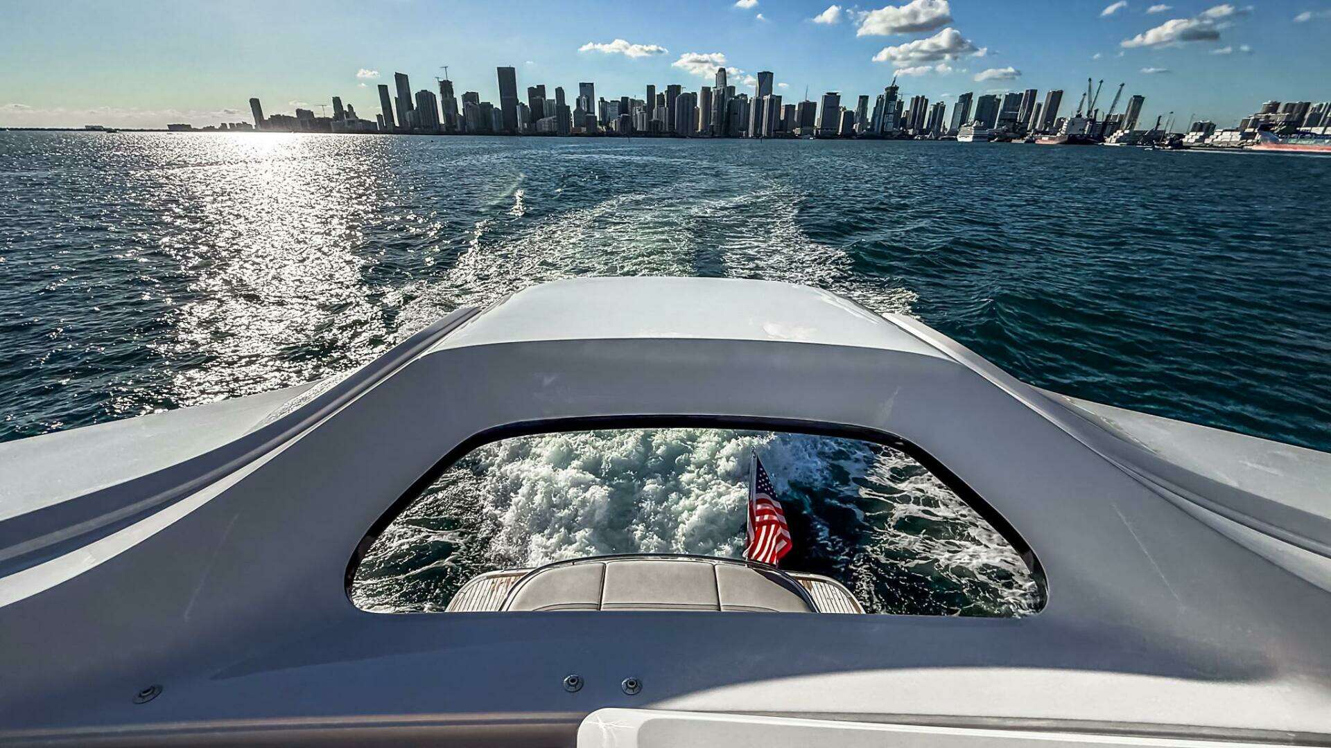 Princess S65 Sportbridge-2026 -Miami-Florida-United States 5928481