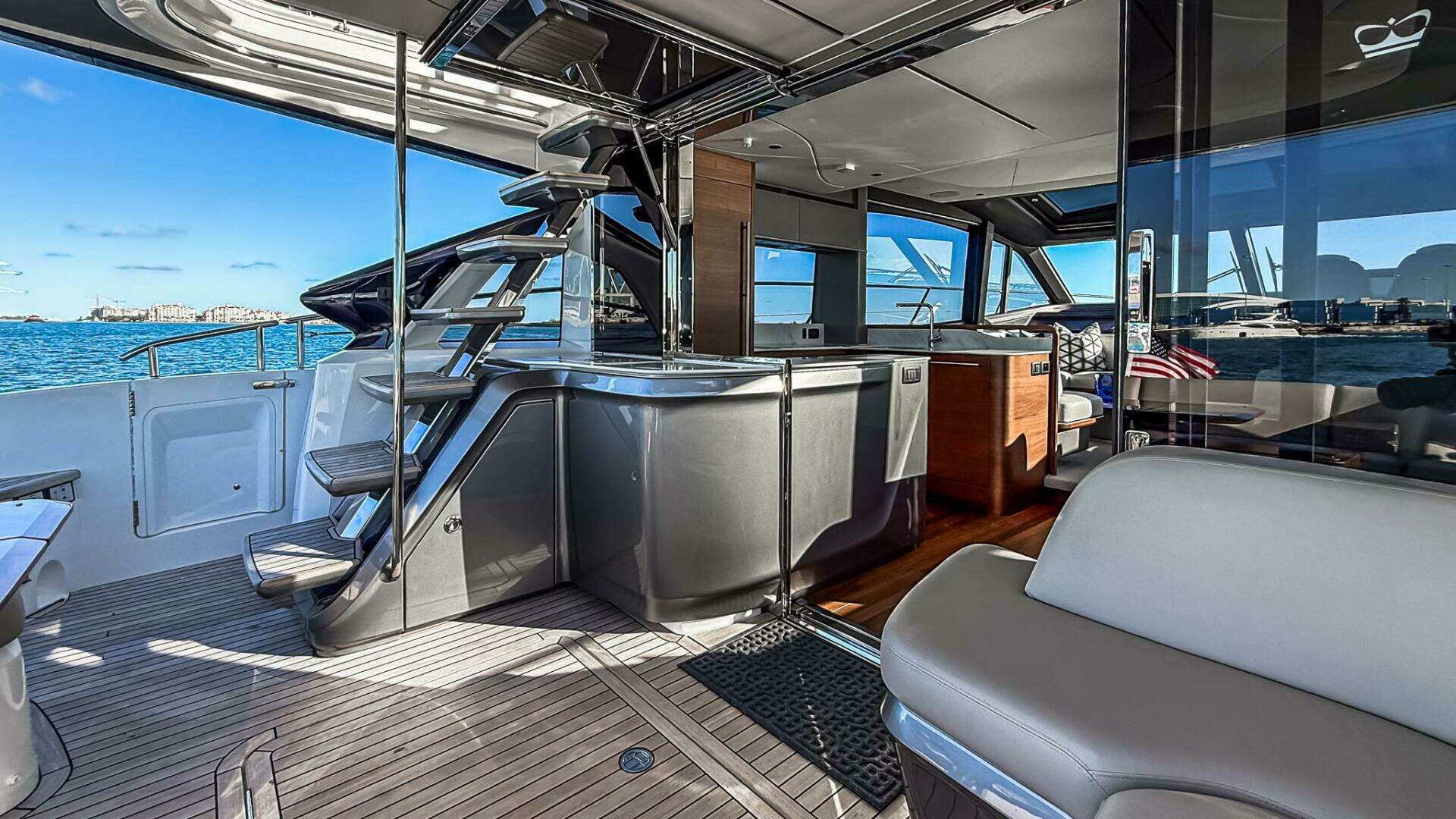 Princess S65 Sportbridge-2026 -Miami-Florida-United States 5928474