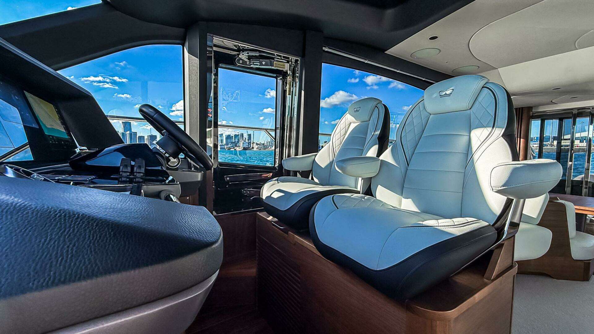 Princess S65 Sportbridge-2026 -Miami-Florida-United States 5928453
