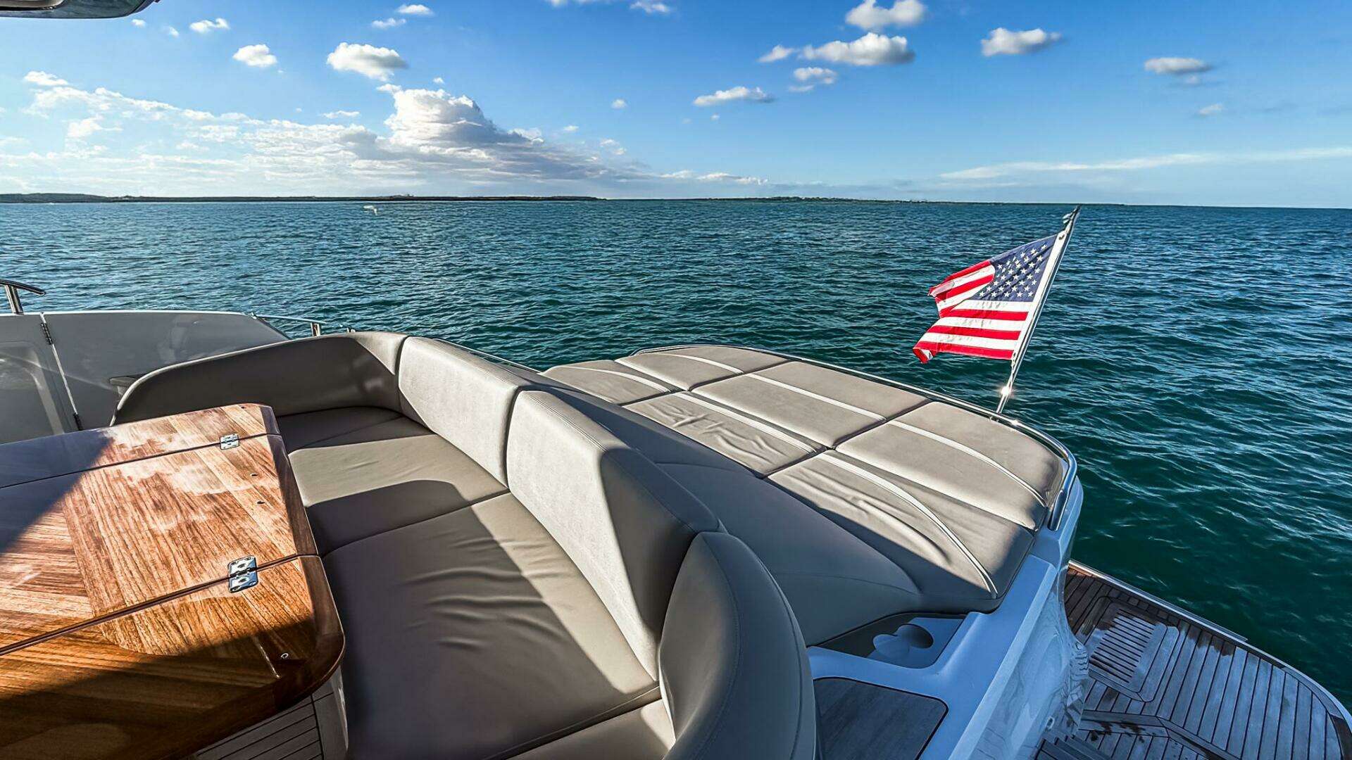 Princess S65 Sportbridge-2026 -Miami-Florida-United States 5928467