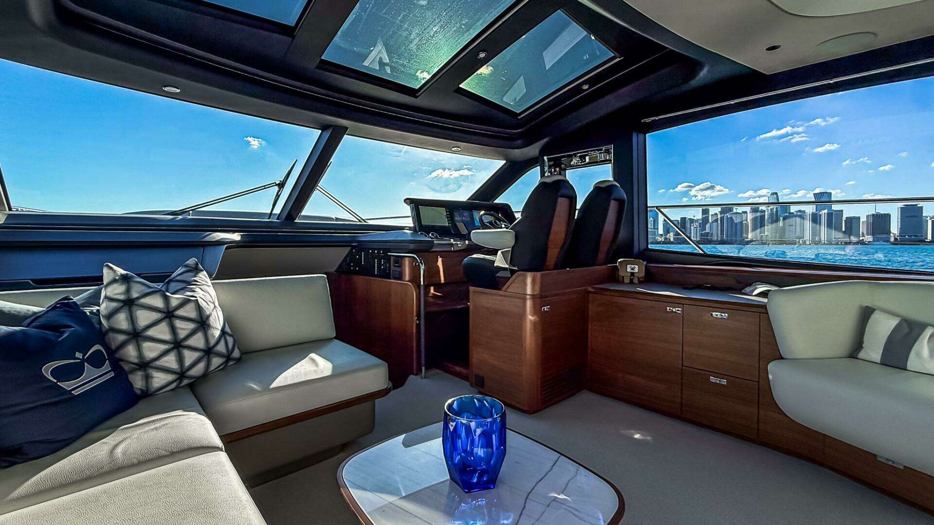 Princess S65 Sportbridge-2026 -Miami-Florida-United States 5928458