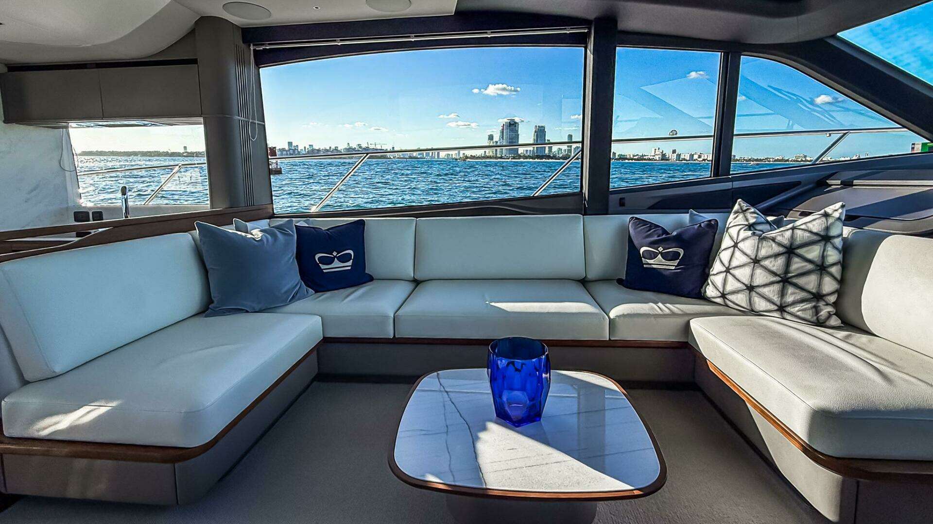 Princess S65 Sportbridge-2026 -Miami-Florida-United States 5928502