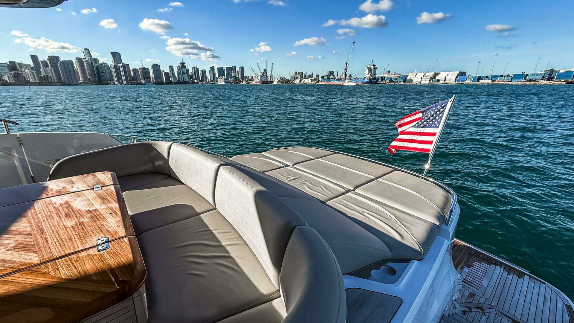 Princess S65 Sportbridge-2026 -Miami-Florida-United States 5928468