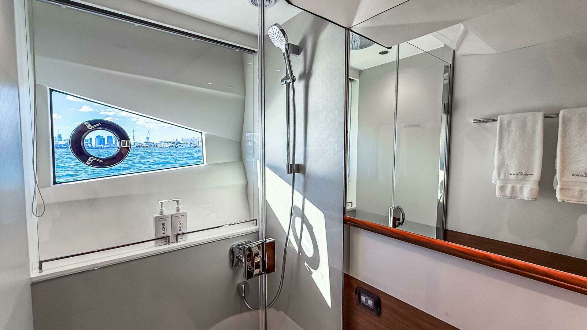 Princess S65 Sportbridge-2026 -Miami-Florida-United States 5928432