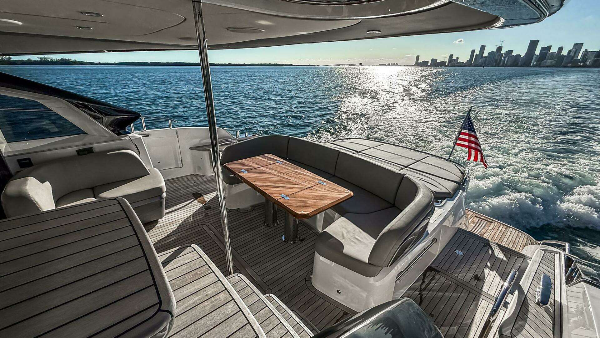 Princess S65 Sportbridge-2026 -Miami-Florida-United States 5928498