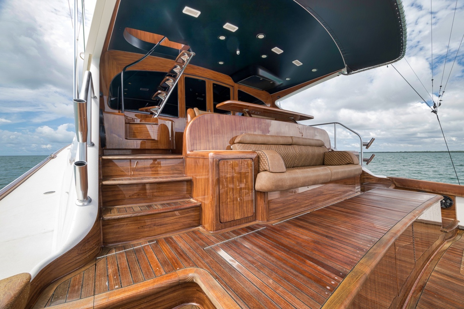 Viking 92 Sky Bridge-2018-SIR REEL Key Largo-Florida-United States 6470960