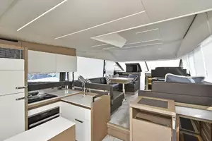 Galley/ Salon 