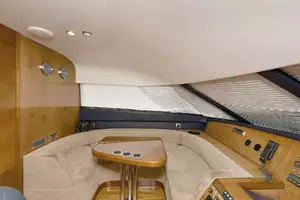 Lower Helm Skylounge