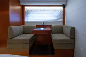 Master Stateroom - Settee