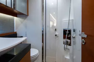 Guest Head