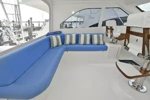 Helm Deck Lounge