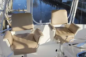Flybridge Helm Seating