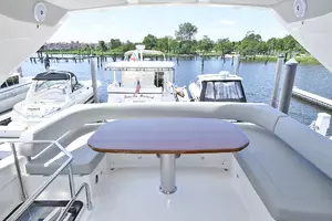 Flybridge Lounge